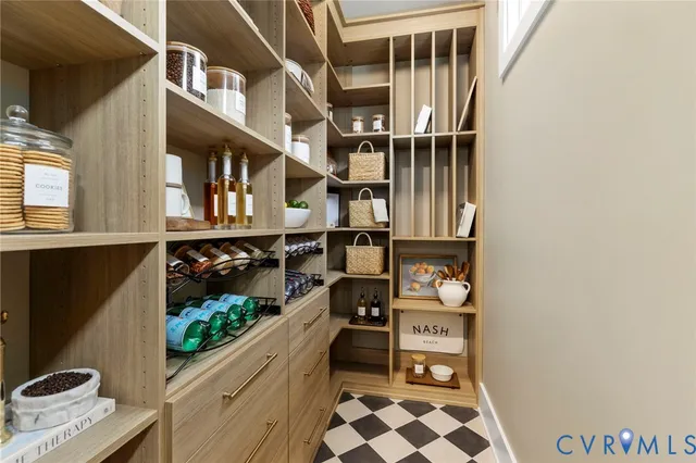 a view of entryway front of house