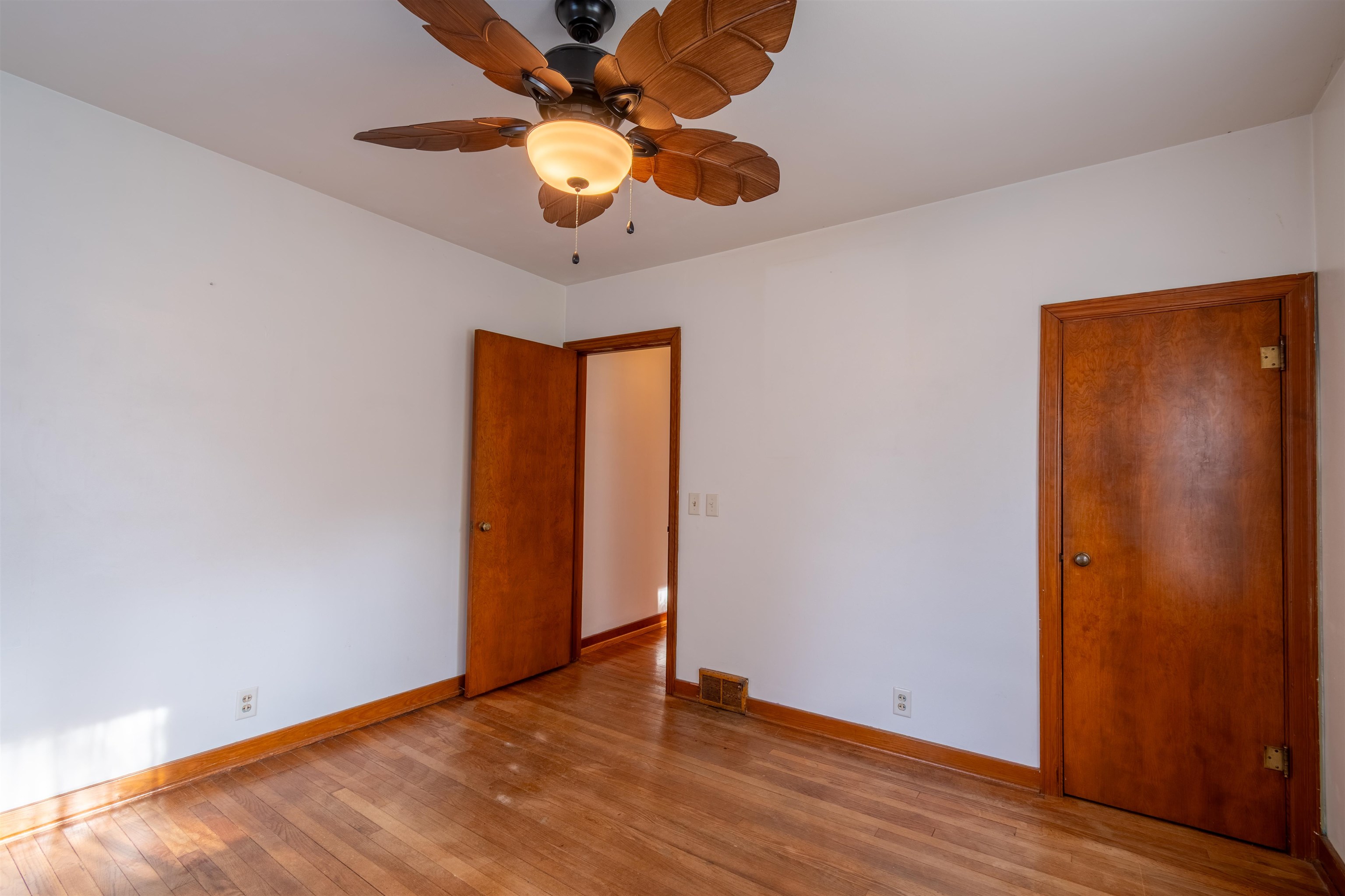121 East Maple Street Shepherd, MI 48883 - Photo 14 of 26 1950233-fdc3e2b6-7c49-4f3f-9d29-6647b5193caf.JPG