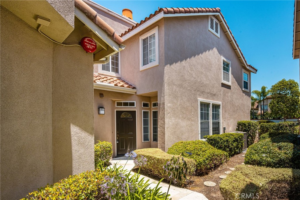 2345 Tryall Tustin, CA 92782 - Photo 2 of 46