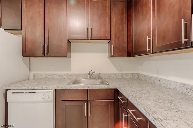 $2,190 | 2889 Highway 10, Unit 2311, Morris Plains, NJ 07950