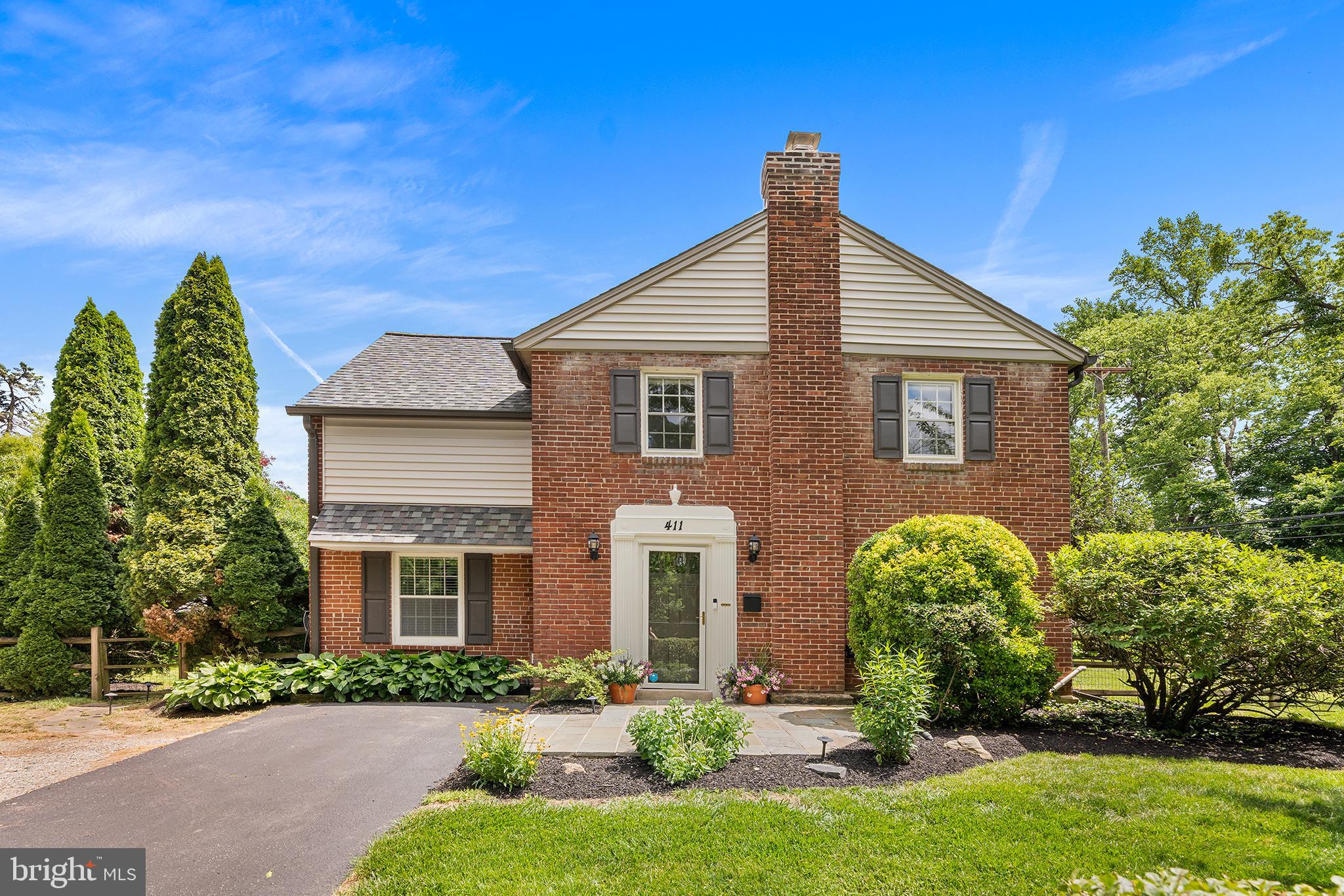 411 Sugartown Road Wayne, PA 19087 - Photo 1 of 34