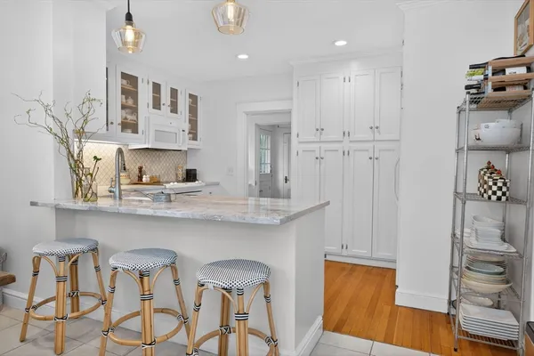 $1,325,000 | 642 Worcester Street, Wellesley, MA 02482