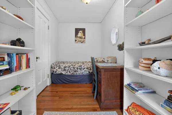 $1,325,000 | 642 Worcester Street, Wellesley, MA 02482