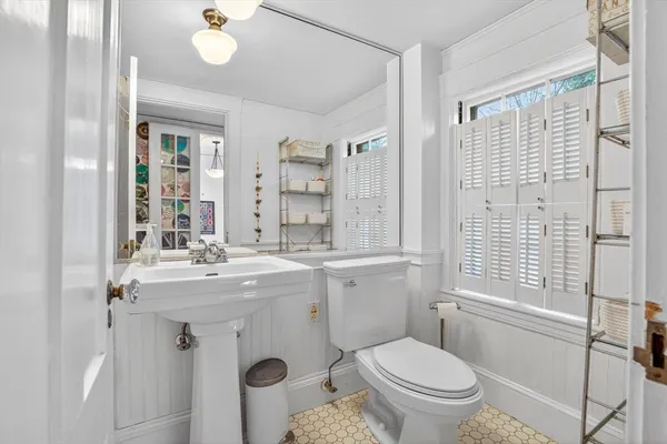 $1,325,000 | 642 Worcester Street, Wellesley, MA 02482