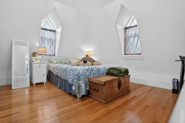 $1,325,000 | 642 Worcester Street, Wellesley, MA 02482