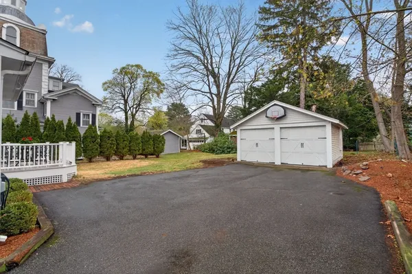 $1,325,000 | 642 Worcester Street, Wellesley, MA 02482