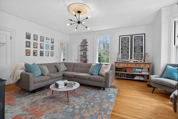$1,325,000 | 642 Worcester Street, Wellesley, MA 02482