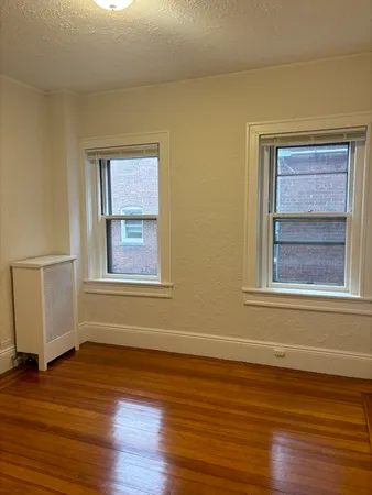 $4,000 | 6 Beals Street, Unit 2, Brookline, MA 02446