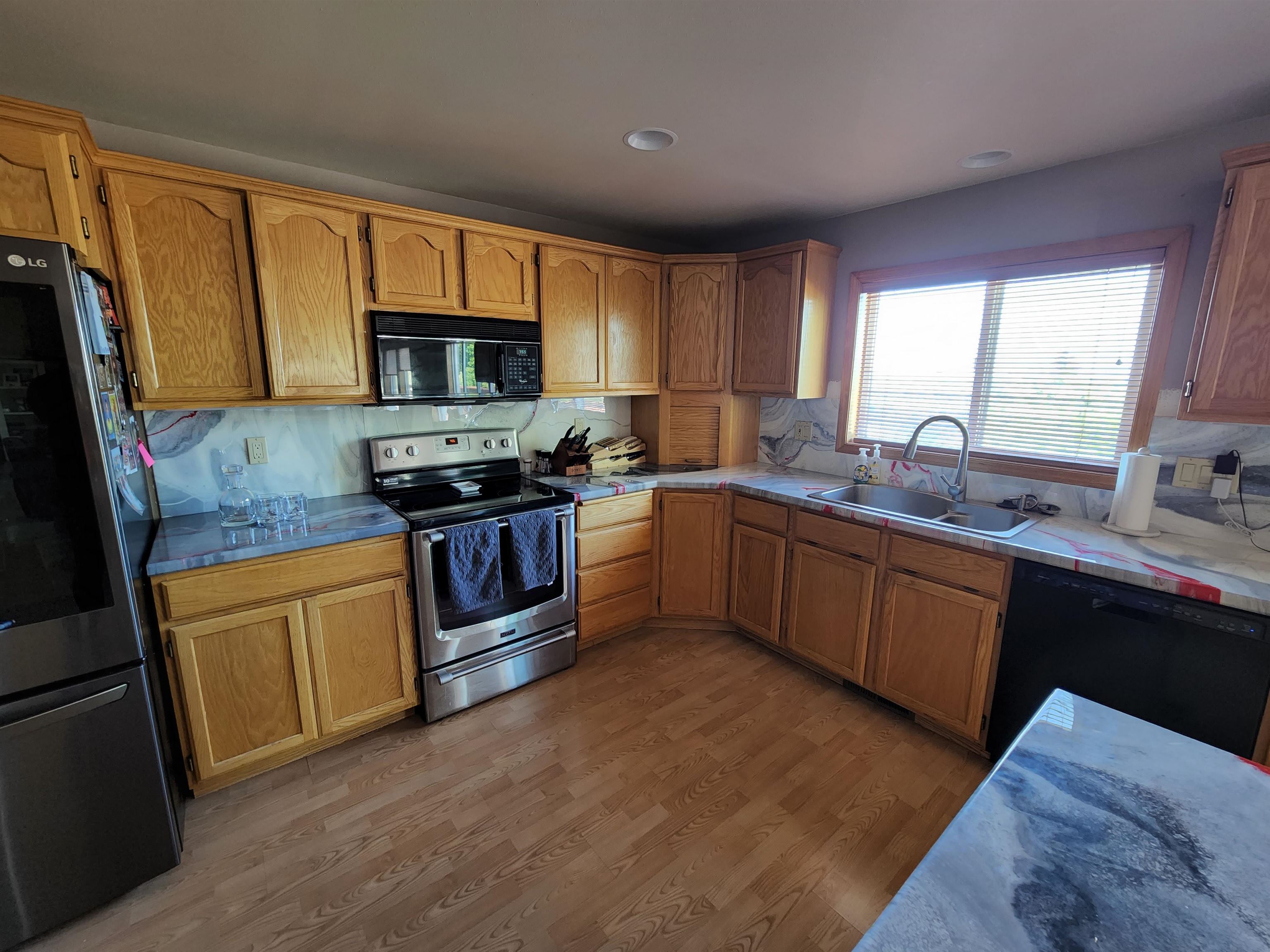1542 Ridgeview Drive Cheney, WA 99004 - Photo 3 of 17 Gallery Image 3