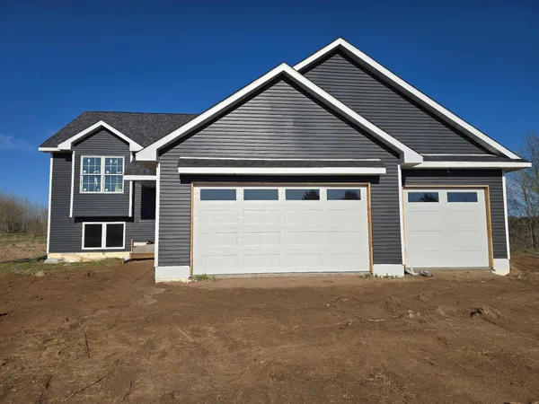 $389,900 | 56656 Stephanie Lane, Pine City, MN 55063