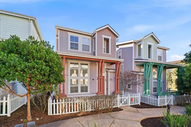 $925,000 | 26983 Hayward Boulevard, Hayward, CA 94542