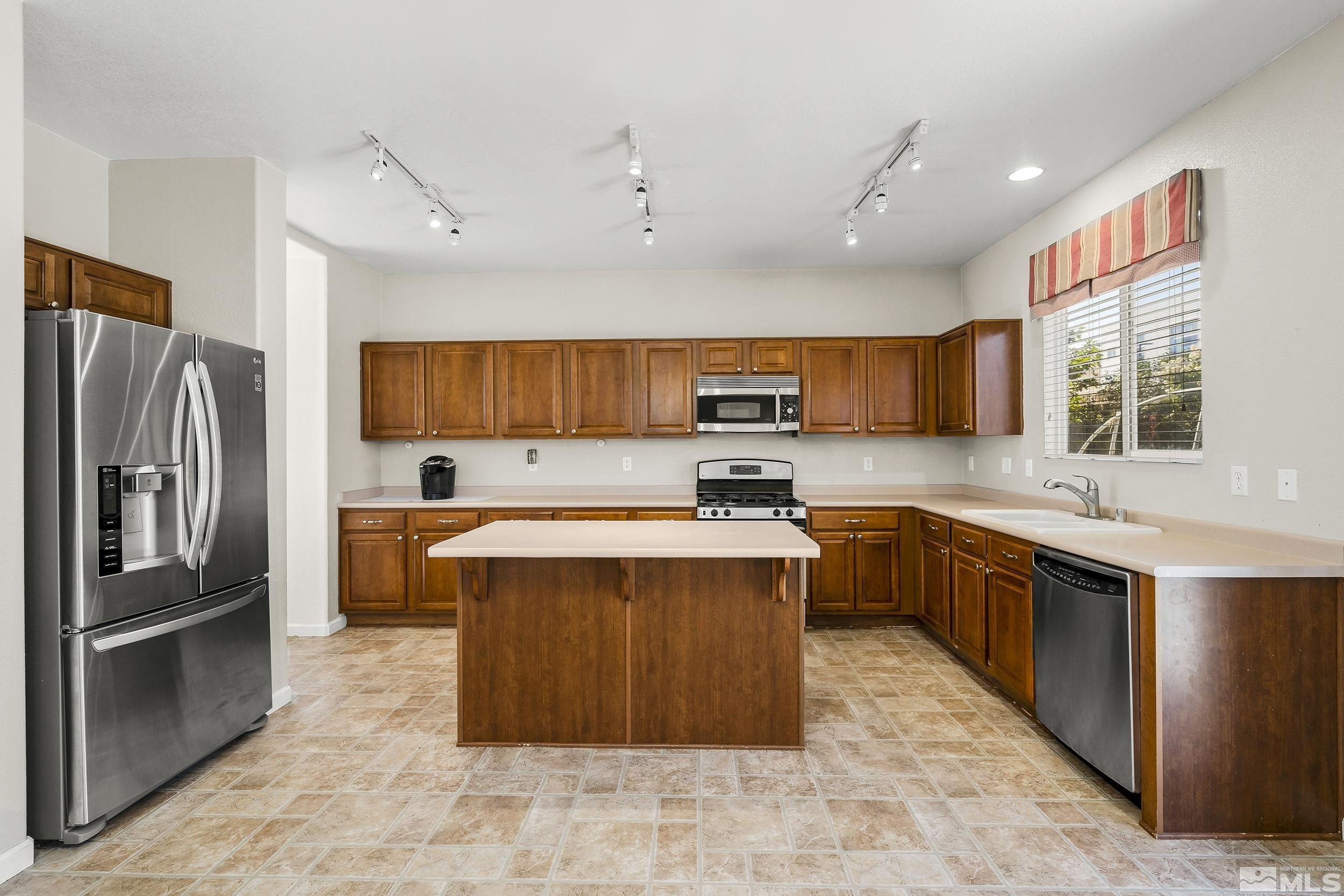 9045 Rising Moon Drive Reno, NV 89506 - Photo 5 of 21 Photo 5
