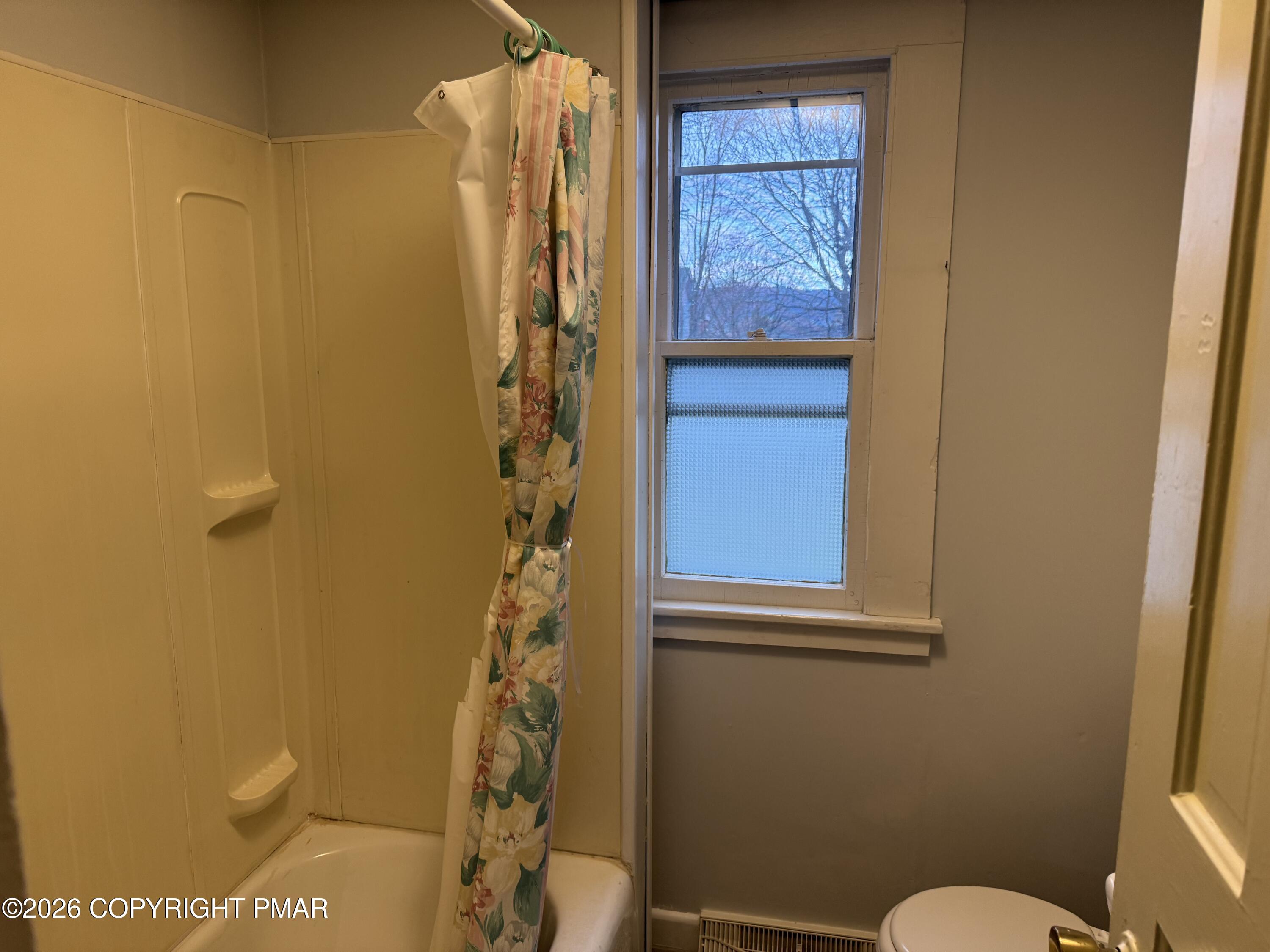 212 North Sumner Avenue Scranton, PA 18504 - Photo 12 of 21 IMG_3334