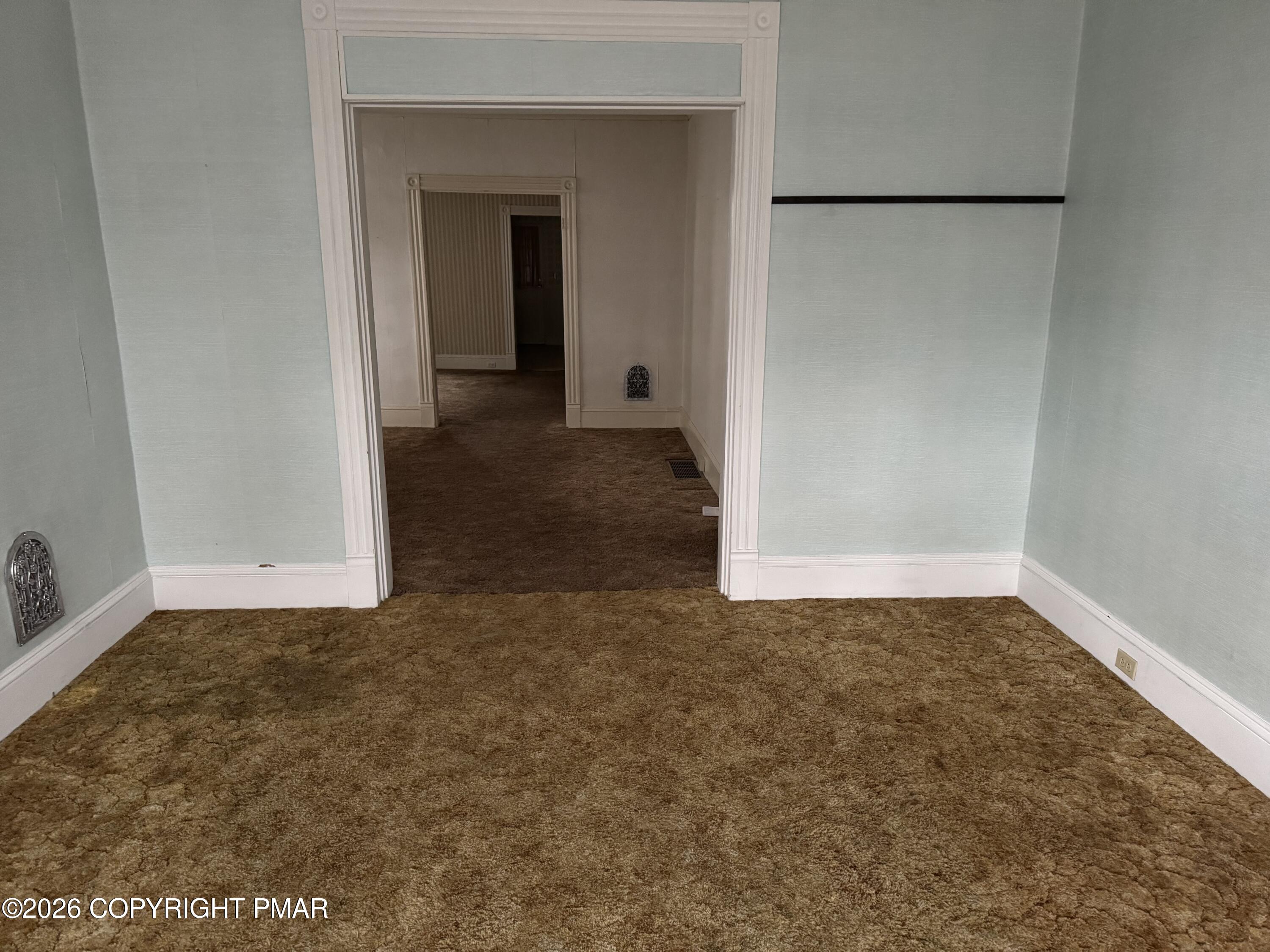 212 North Sumner Avenue Scranton, PA 18504 - Photo 7 of 21 IMG_3330