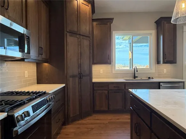 $492,950 | 1508 Southwest Arborpark Terrace, Lee's Summit, MO 64082