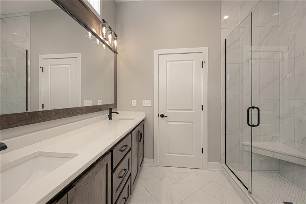 1508 Southwest Arborpark Terrace Lee's Summit, MO 64082 - Photo 15 of 44