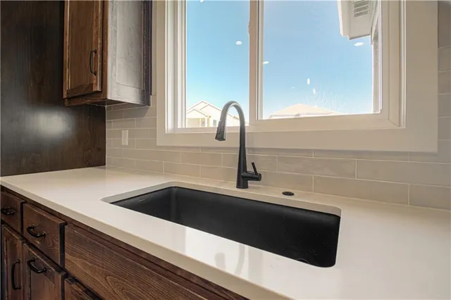 $492,950 | 1508 Southwest Arborpark Terrace, Lee's Summit, MO 64082