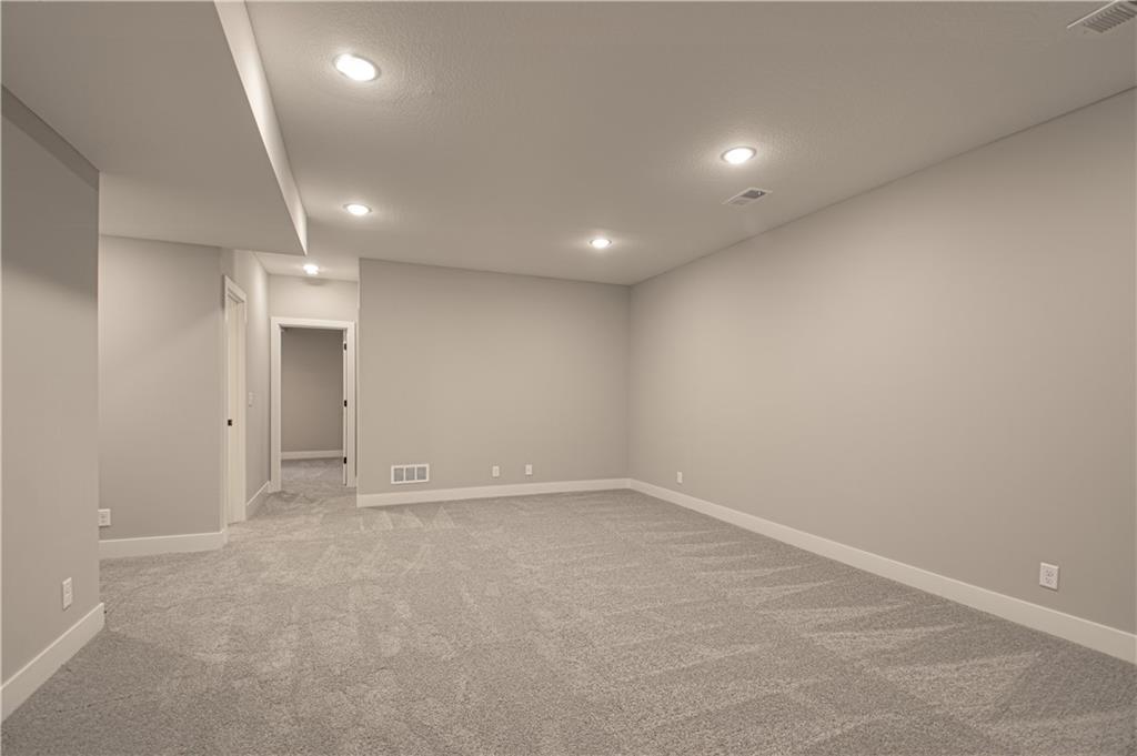 1508 Southwest Arborpark Terrace Lee's Summit, MO 64082 - Photo 27 of 44