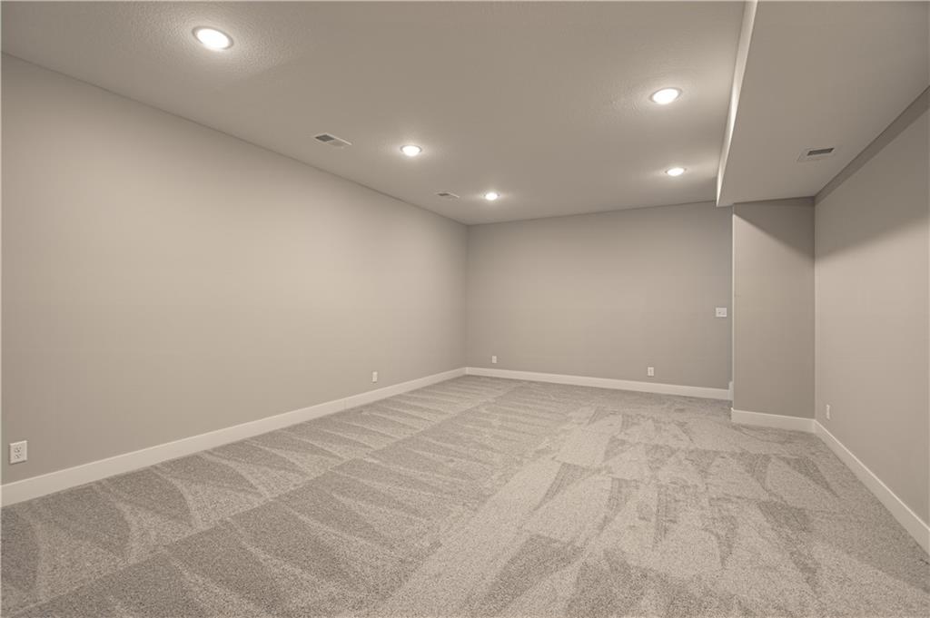 1508 Southwest Arborpark Terrace Lee's Summit, MO 64082 - Photo 28 of 44