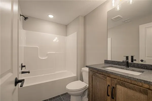 $492,950 | 1508 Southwest Arborpark Terrace, Lee's Summit, MO 64082