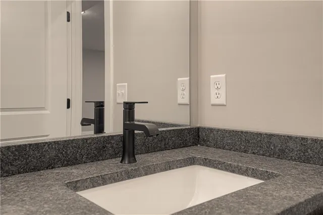 $492,950 | 1508 Southwest Arborpark Terrace, Lee's Summit, MO 64082