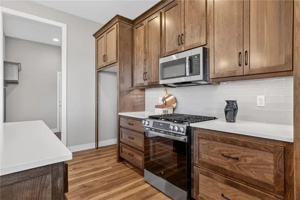 $492,950 | 1508 Southwest Arborpark Terrace, Lee's Summit, MO 64082