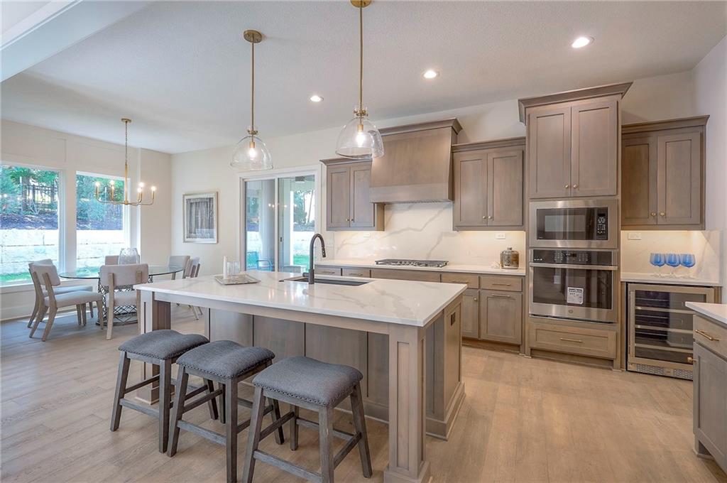 6753 Longview Road Shawnee, KS 66218 - Photo 9 of 31