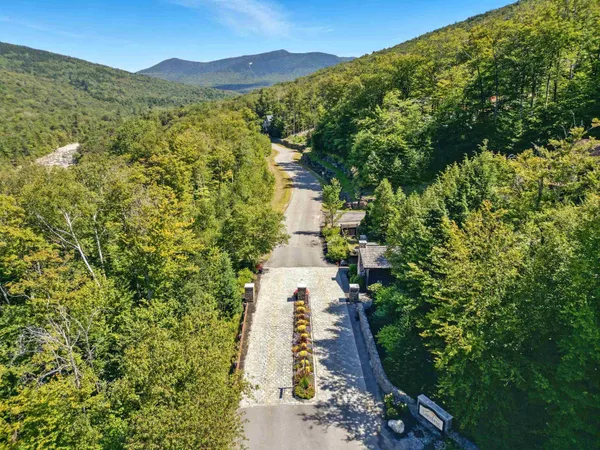$399,900 | 15 Hay Hill Road, Lincoln, NH 03251