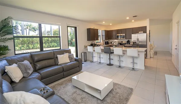 $4,500 | 139 Northeast 27th Terrace, Homestead, FL 33033