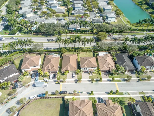 $4,500 | 139 Northeast 27th Terrace, Homestead, FL 33033