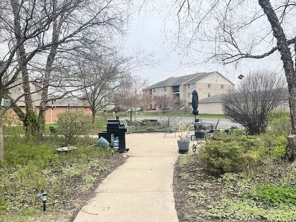 $259,900 | 6870 Winding Trail, Unit 302, Oak Forest, IL 60452