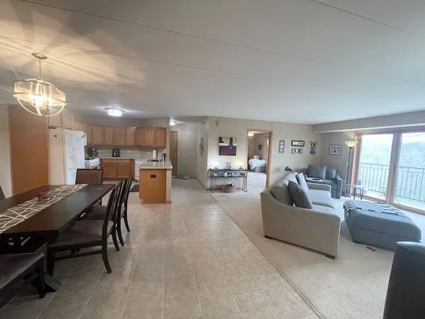 $259,900 | 6870 Winding Trail, Unit 302, Oak Forest, IL 60452