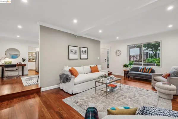 $949,000 | 18 North Circle, Oakland, CA 94611