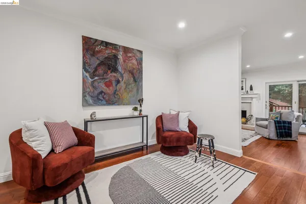 $949,000 | 18 North Circle, Oakland, CA 94611