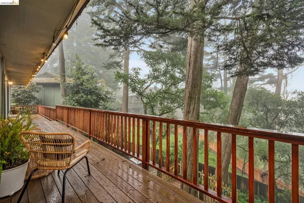 $949,000 | 18 North Circle, Oakland, CA 94611