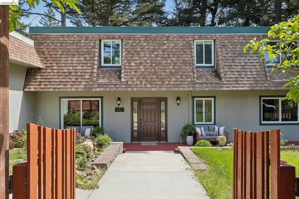 $949,000 | 18 North Circle, Oakland, CA 94611