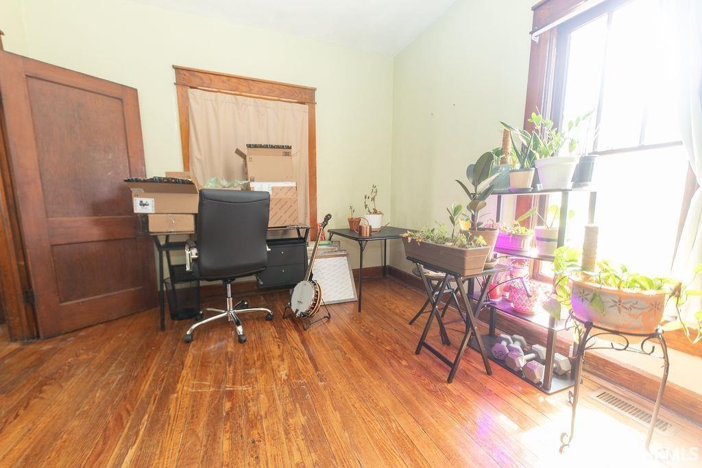 605 North Fairview Street Bloomington, IN 47404 - Photo 8 of 17