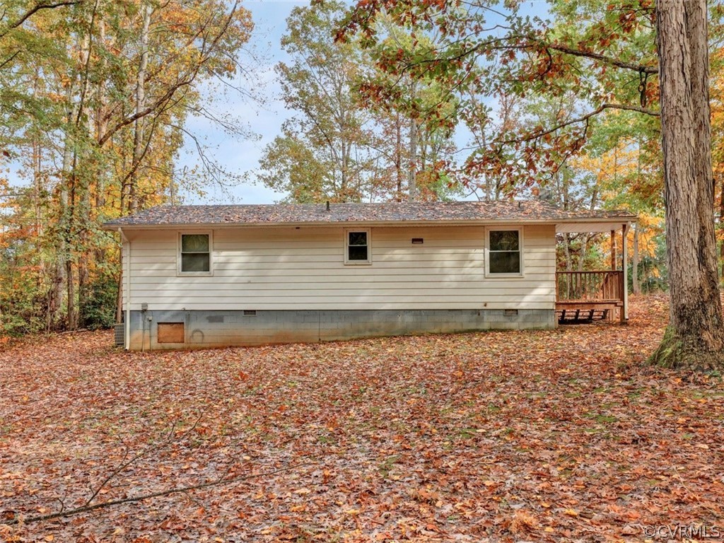 4533 Powhatan Lakes Road Powhatan, VA 23139 - Photo 20 of 21 Back exterior view
