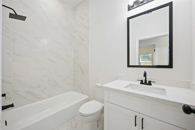 a bathroom with a bathtub