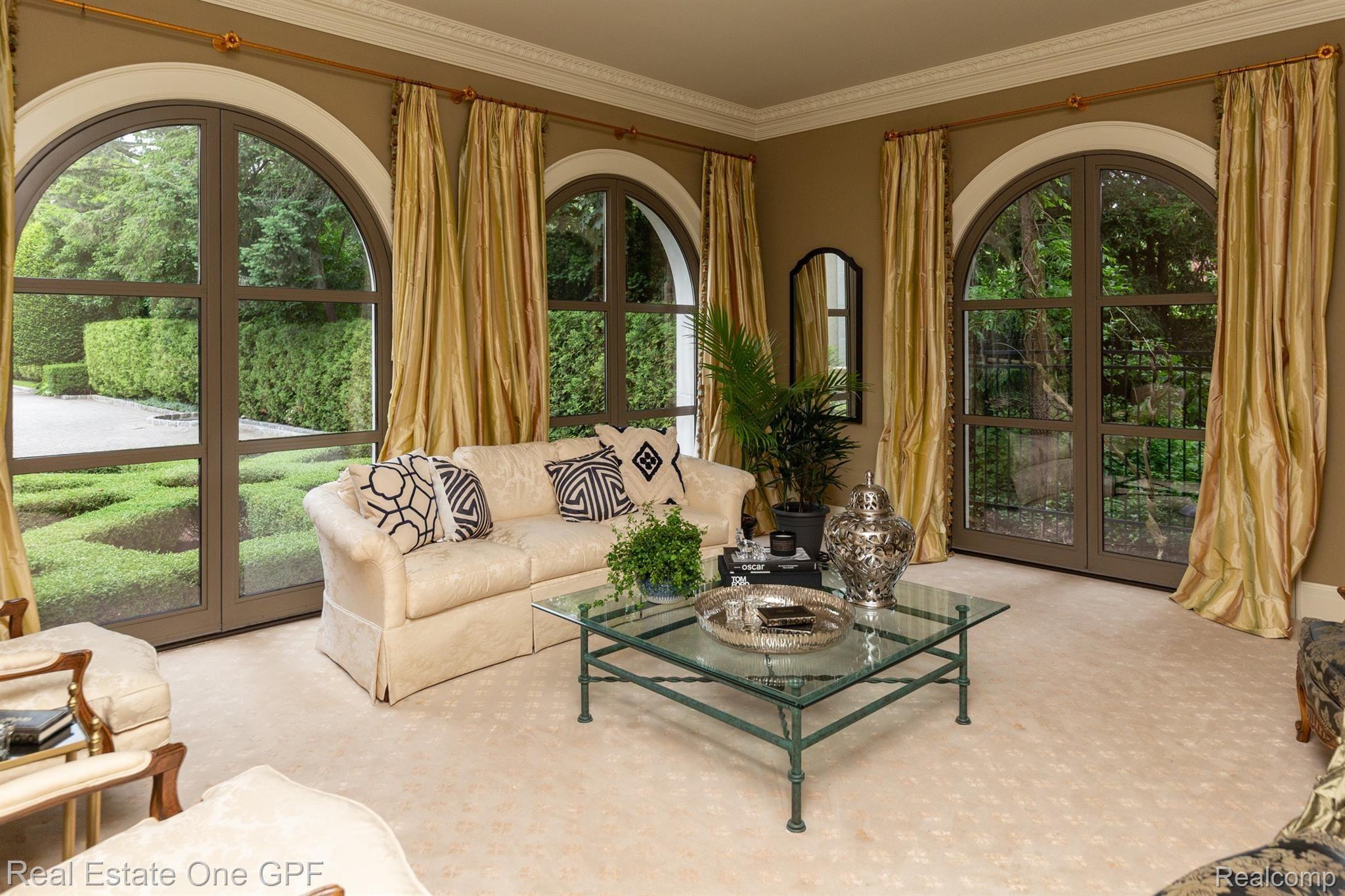 992 Lake Shore Road Grosse Pointe, MI 48236 - Photo 14 of 59 13 992LakeShoreRd-8.jpg