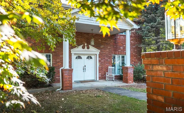 $450,000 | 16960 Lemming Lane, St. Robert, MO 65584