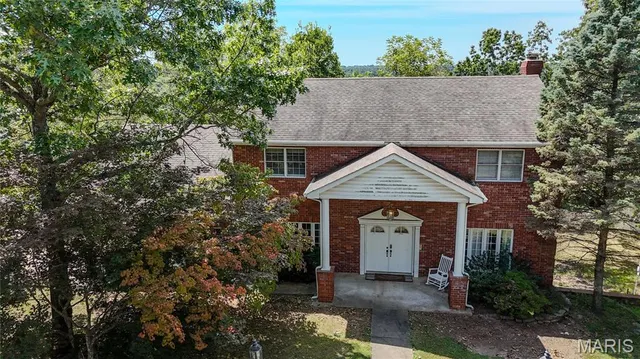 $450,000 | 16960 Lemming Lane, St. Robert, MO 65584