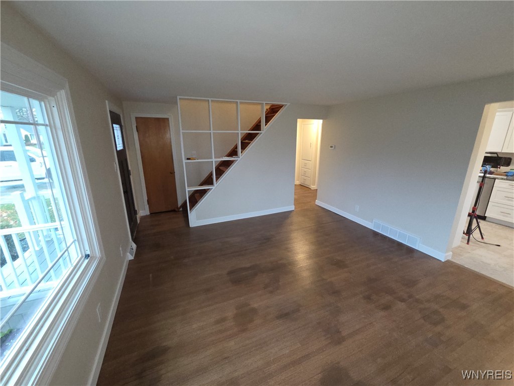 300 Kerr Street Lewiston, NY 14092 - Photo 4 of 23