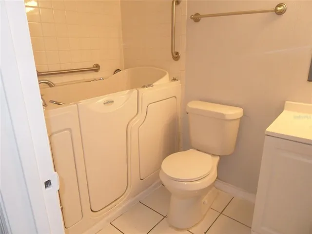 $1,650 | 914 Lake Destiny Road, Unit A, Altamonte Springs, FL 32714