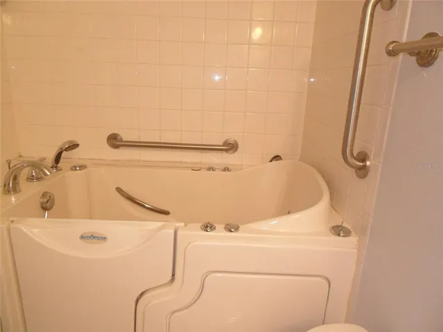 $1,650 | 914 Lake Destiny Road, Unit A, Altamonte Springs, FL 32714