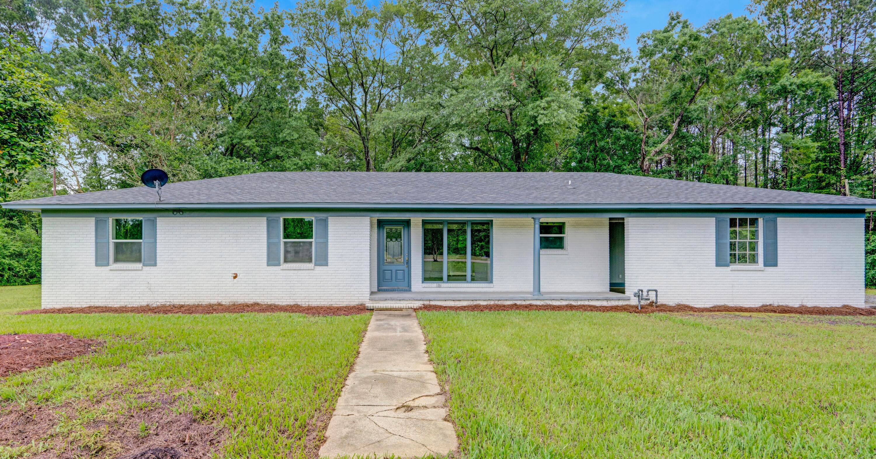 128 Peps Point Road Hattiesburg, MS 39401 - Photo 1 of 1 IMG_2690