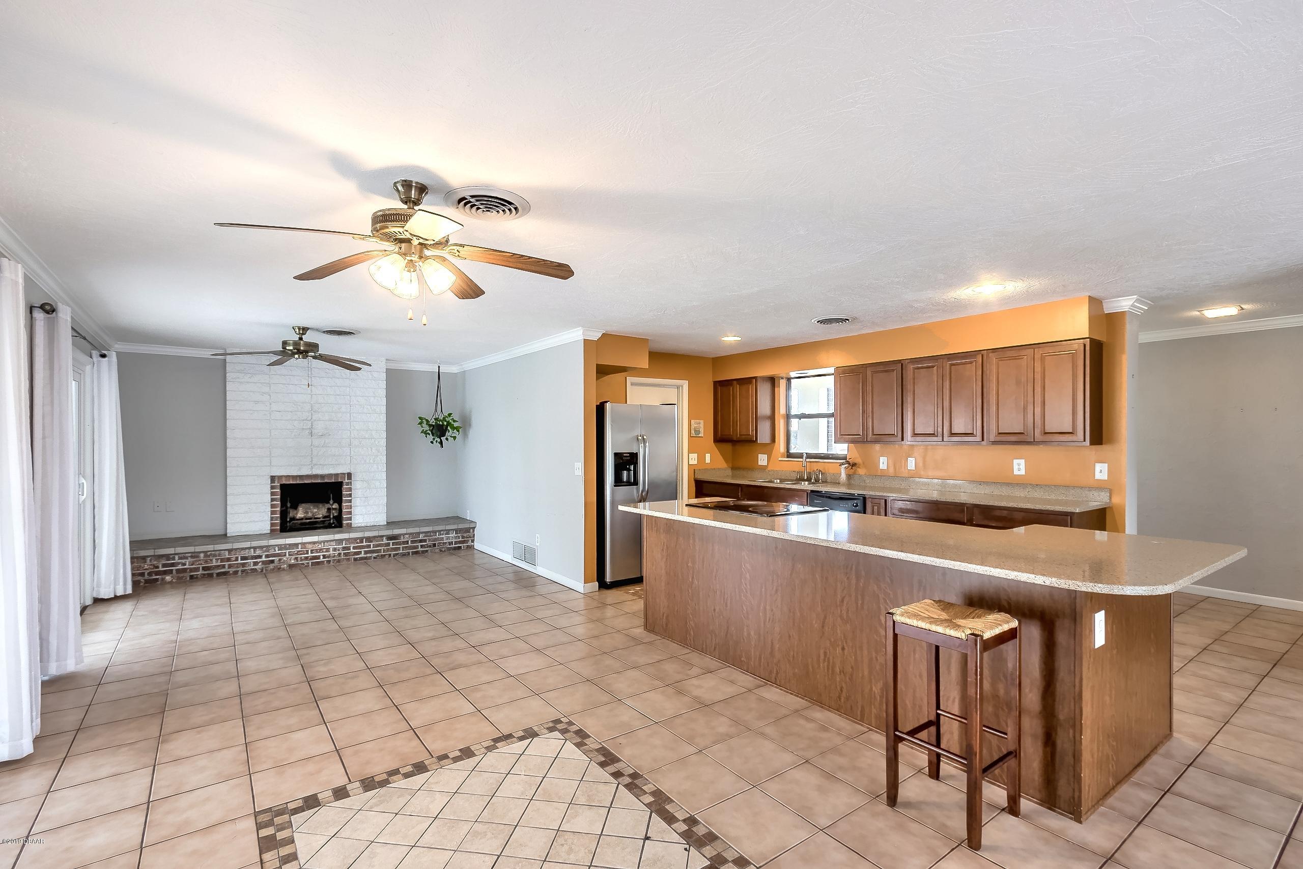 172 Marvin Road Ormond Beach, FL 32176 - Photo 4 of 46 172-4