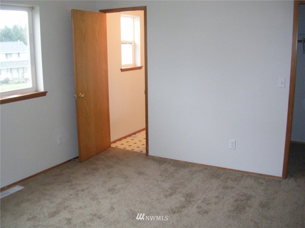 2415 Nicholas Road Ferndale, WA 98248 - Photo 5 of 9