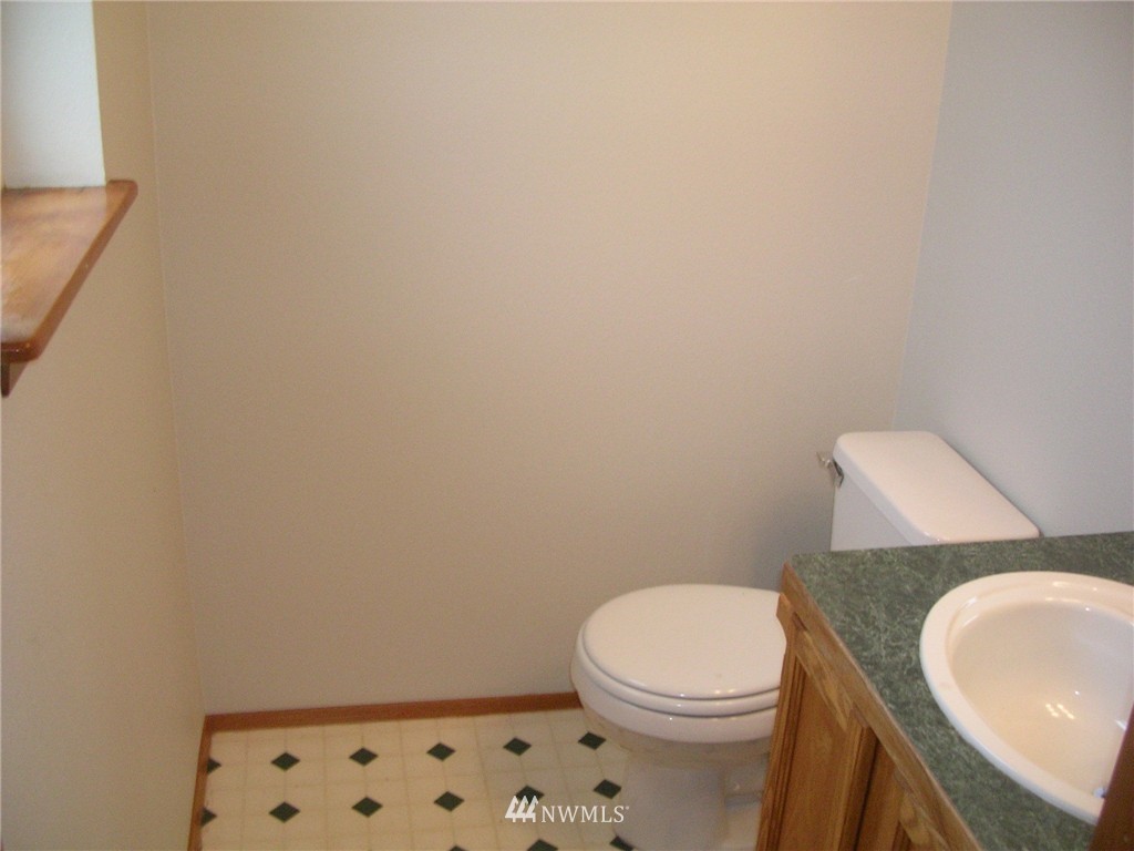 2415 Nicholas Road Ferndale, WA 98248 - Photo 6 of 9