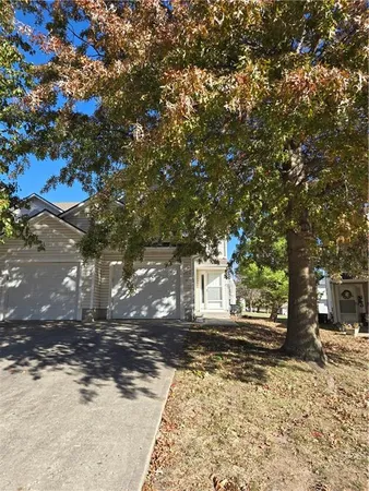 $205,000 | 1327 Southeast Broadway Circle, Lee's Summit, MO 64081